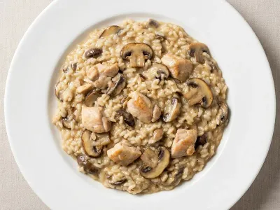 LARGE - Mushroom Risotto with Chicken — 32g protein chef-made ready meal delivered by Foober